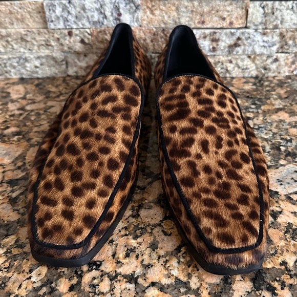 Frame Women's Le Verona Genuine Calf Hair Loafer - Picture 4 of 8